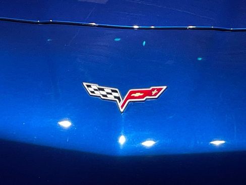 Used 2007 Chevrolet Corvette Coupe w/ Roof Package RWD image 5
