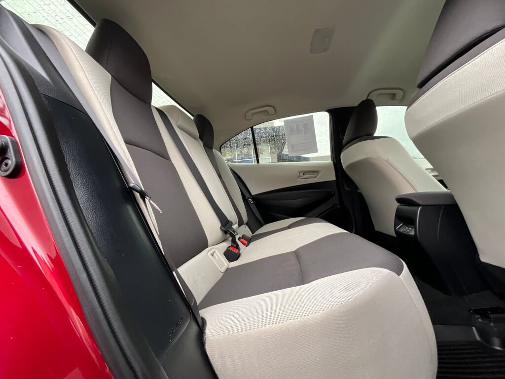 Used 2023 Toyota Corolla LE FWD image 13