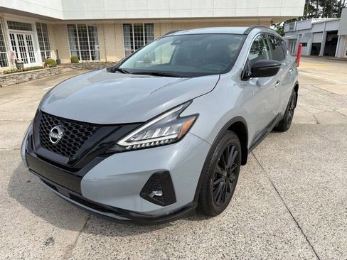 Used 2024 Nissan Murano SV w/ SV Midnight Edition Package FWD image 2