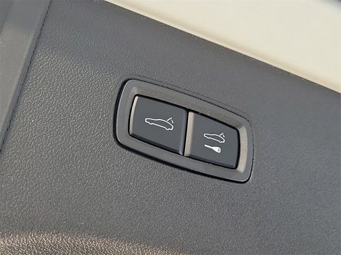 New 2026 Porsche Cayenne image 18