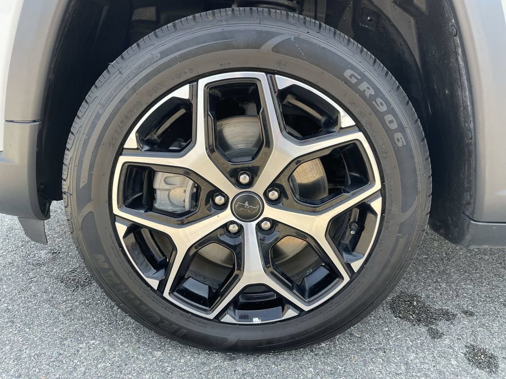 Used 2025 Jeep Compass Limited AWD/4WD image 43