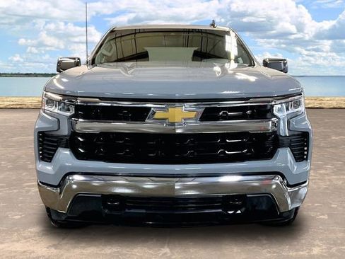 Used 2024 Chevrolet Silverado 1500 LT image 2