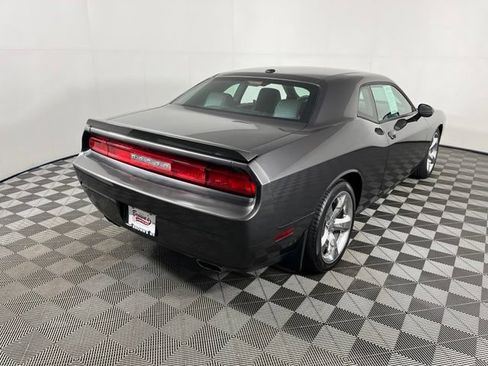 Used 2014 Dodge Challenger R/T Plus RWD image 7