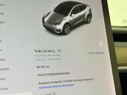 Used 2021 Tesla Model Y Long Range image 28