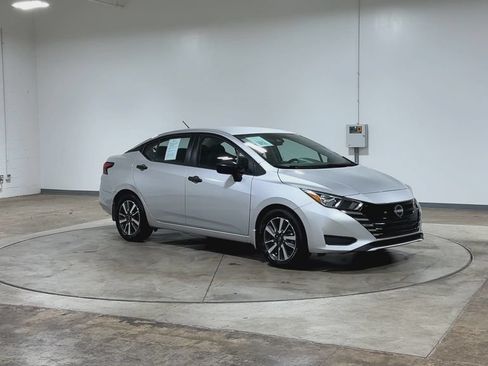 Used 2024 Nissan Versa S w/ S Plus Package FWD image 3