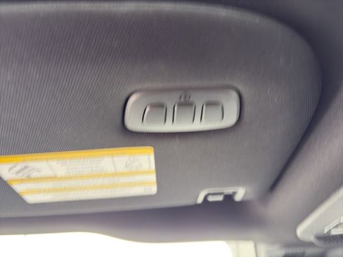 Used 2025 Ford F150 Lariat w/ Equipment Group 501A Mid image 19