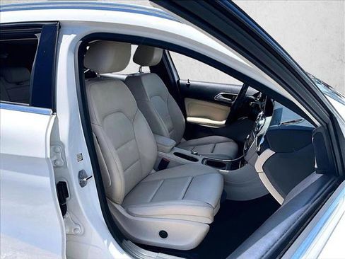 Used 2020 Mercedes-Benz GLA 250 image 9
