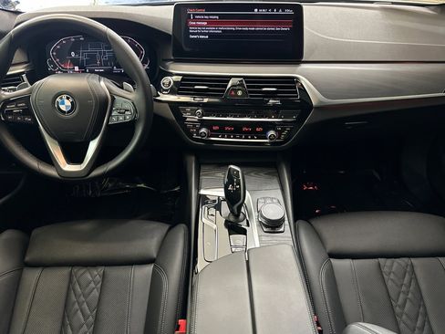 Used 2023 BMW 530i w/ Convenience Package RWD image 15