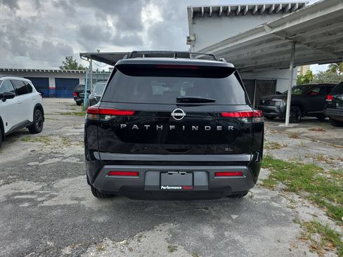New 2026 Nissan Pathfinder SL FWD image 6