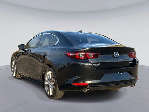 Used 2019 MAZDA MAZDA3 Sedan w/ Premium Package image 5