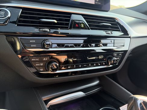 Used 2023 BMW M550i xDrive w/ Executive Package image 45