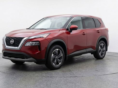 Used 2025 Nissan Rogue SV AWD/4WD image 3