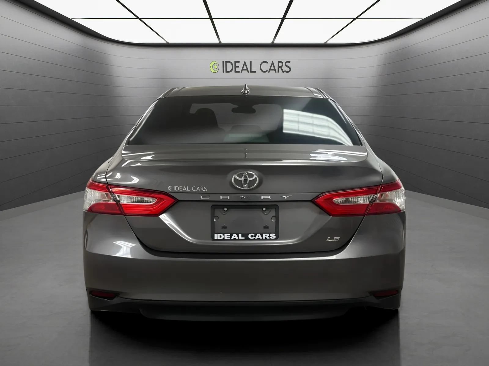 Used 2019 Toyota Camry LE FWD image 6