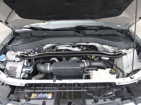 Used 2020 Ford Explorer Platinum w/ Premium Technology Package image 40