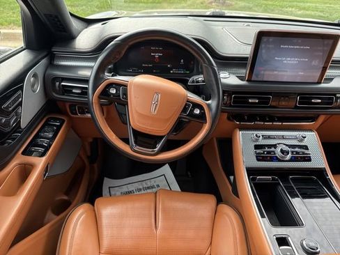 Used 2020 Lincoln Aviator Black Label Grand Touring w/ Class IV Trailer Tow Package AWD/4WD image 22