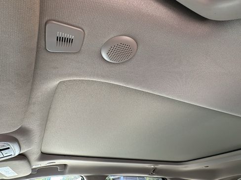 Used 2020 Jeep Grand Cherokee Limited w/ Luxury Group II image 11