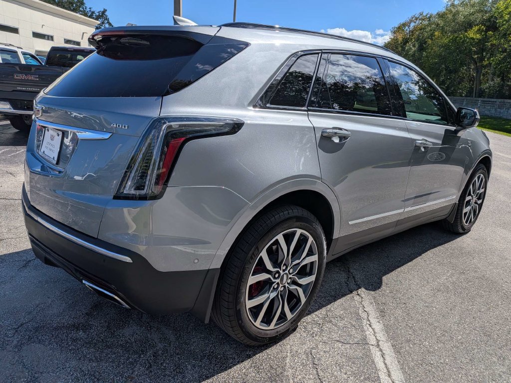 Used 2024 Cadillac XT5 Sportv w/ Platinum Package AWD/4WD image 4