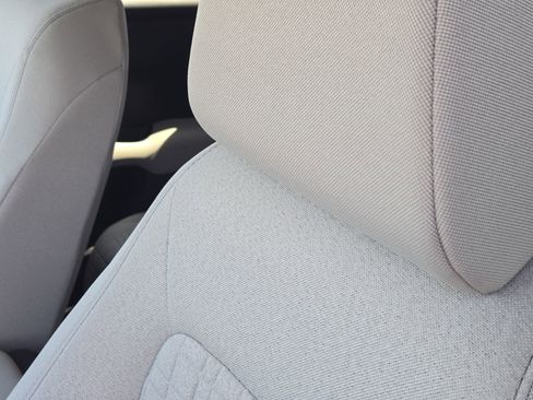 New 2027 Honda HR-V LX image 18