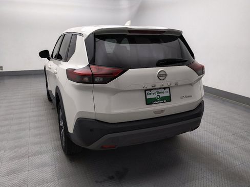 Used 2022 Nissan Rogue SV AWD/4WD image 6