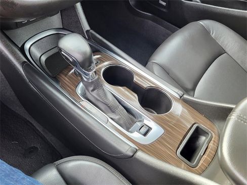 Used 2024 Chevrolet Malibu LT image 11