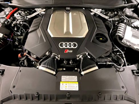 Used 2025 Audi RS 6 performance image 32