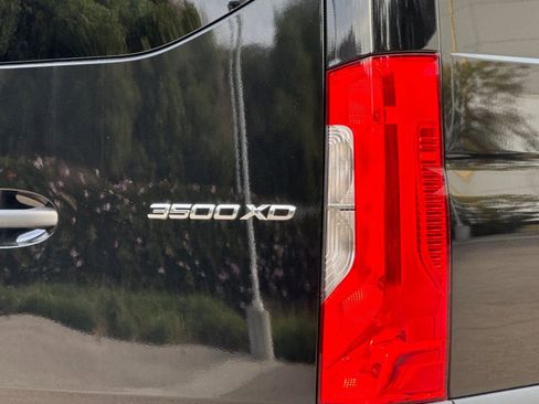 Used 2024 Mercedes-Benz Sprinter 3500 image 14
