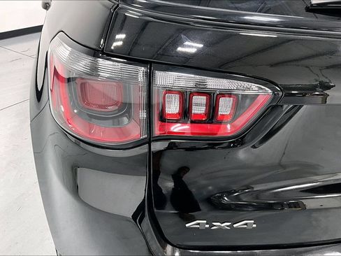 Used 2026 Jeep Compass Latitude AWD/4WD image 37