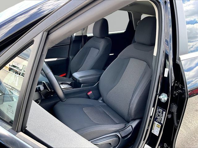 Used 2026 Kia Sportage LX FWD image 10