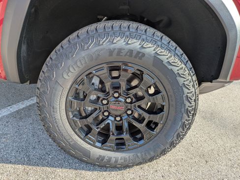 New 2026 GMC Canyon Elevation w/ Convenience Package AWD/4WD image 12