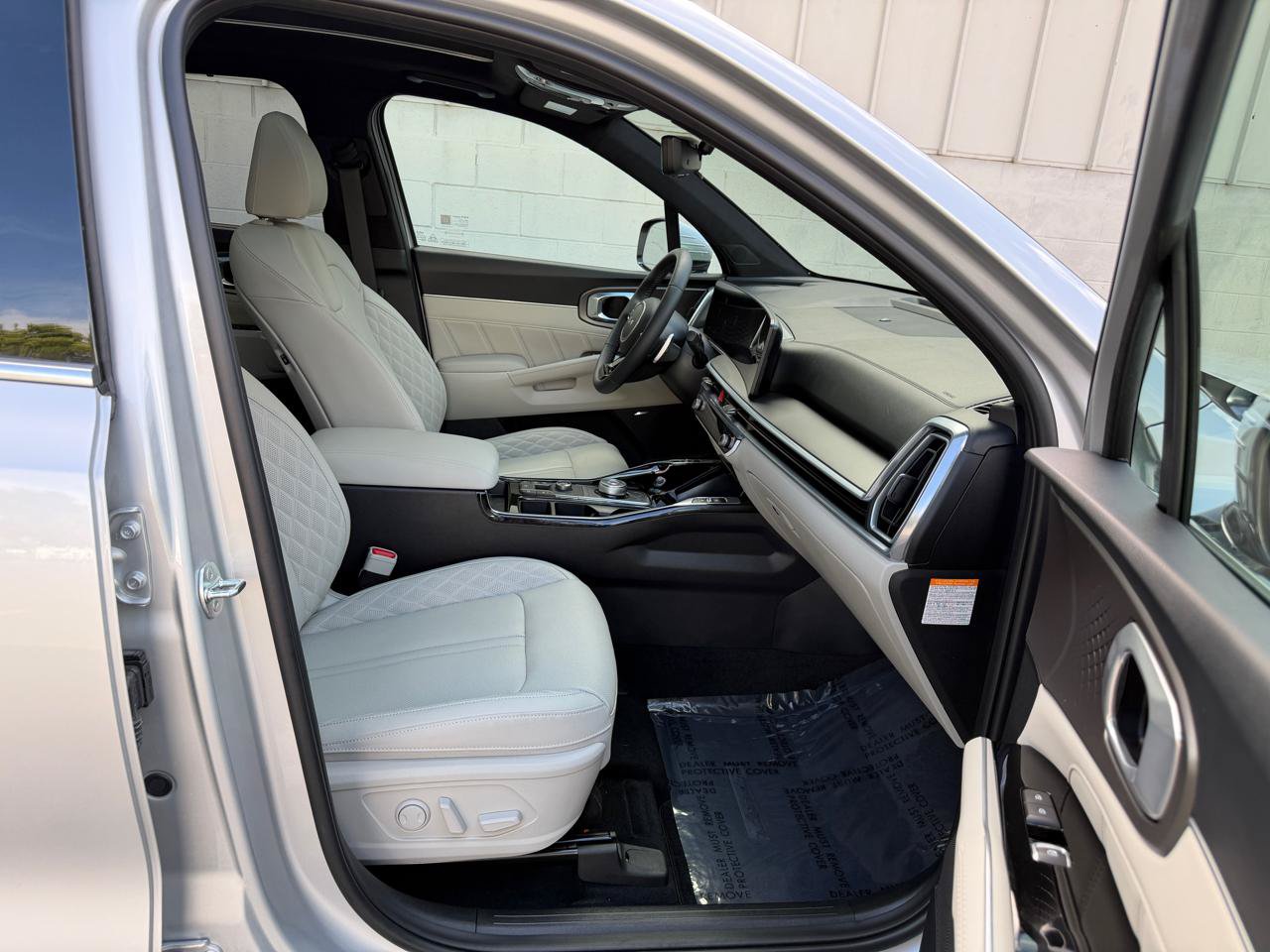 Used 2025 Kia Sorento SX Prestige AWD/4WD image 23