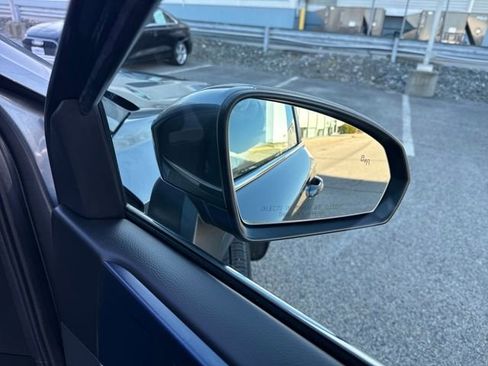 Certified 2023 Volkswagen Taos SE w/ Panoramic Sunroof Package image 35