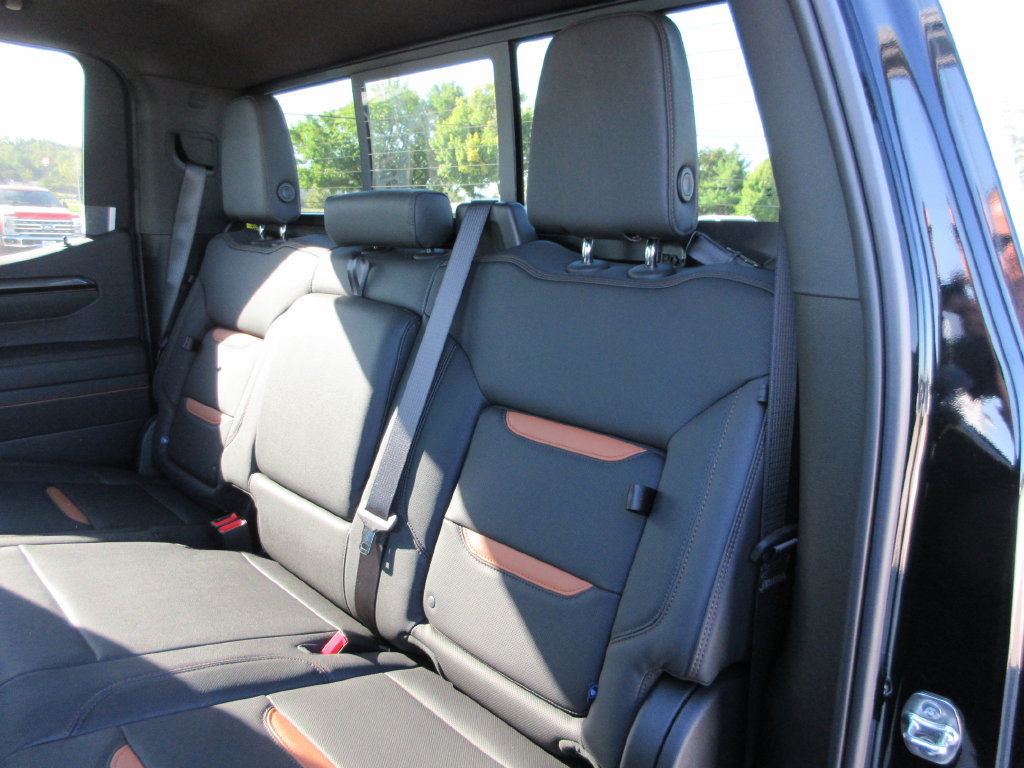 New 2026 GMC Sierra 1500 AT4 w/ AT4 Premium Package AWD/4WD image 13