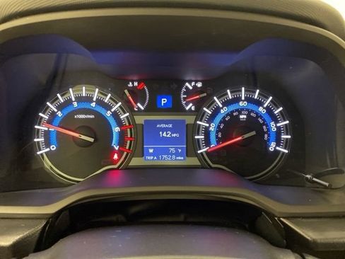 Used 2016 Toyota 4Runner SR5 Premium AWD/4WD image 20