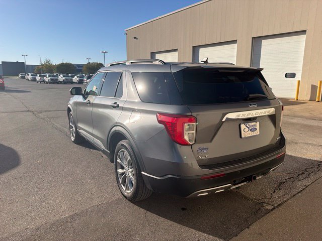 Used 2023 Ford Explorer XLT w/ Equipment Group 202A AWD/4WD image 6