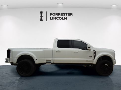 Used 2024 Ford F450 Limited w/ FX4 Off-Road Package AWD/4WD image 2