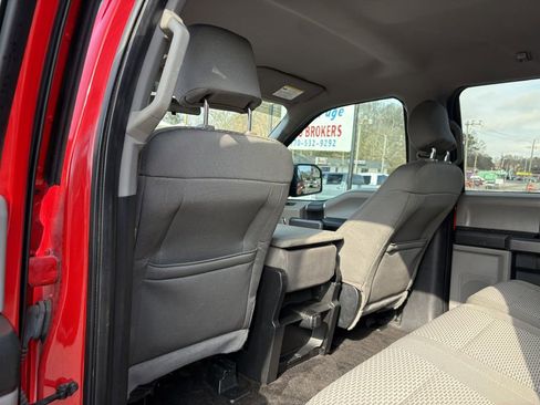 Used 2015 Ford F150 XLT image 13