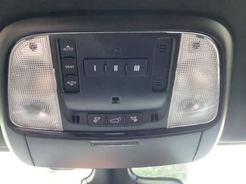 Used 2025 Dodge Durango R/T AWD/4WD image 23