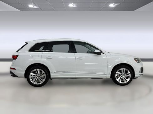 Used 2023 Audi Q7 2.0T Premium Plus w/ Premium Plus Package AWD/4WD image 8