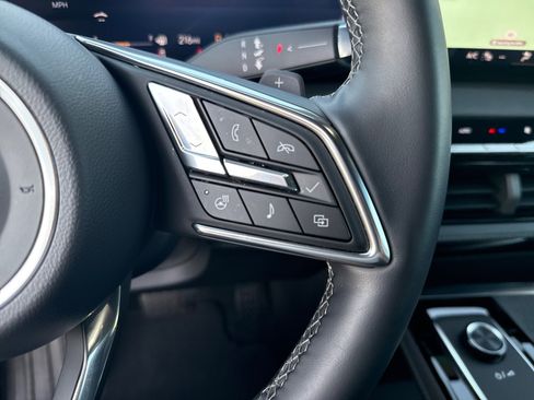 Used 2025 Buick Enclave Preferred image 20