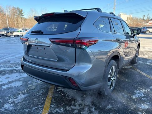 New 2026 Toyota Highlander XLE image 7