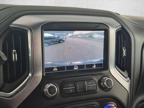 Used 2022 GMC Sierra 1500 SLT w/ SLT Premium Plus Package AWD/4WD image 11