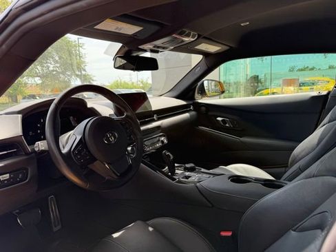 Used 2022 Toyota Supra Premium w/ Driver Assist Package RWD image 6