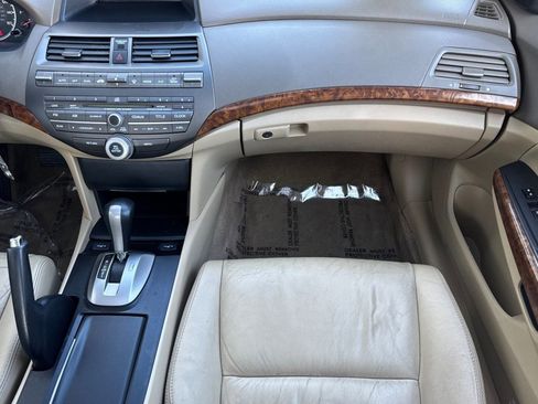 Used 2009 Honda Accord EX-L image 27