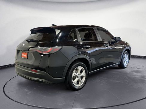 Used 2025 Honda HR-V LX image 8