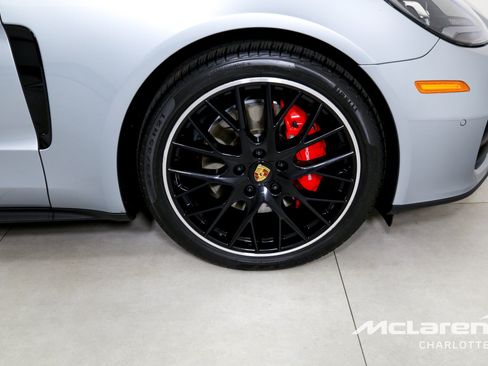 Used 2021 Porsche Panamera 4S AWD/4WD image 32