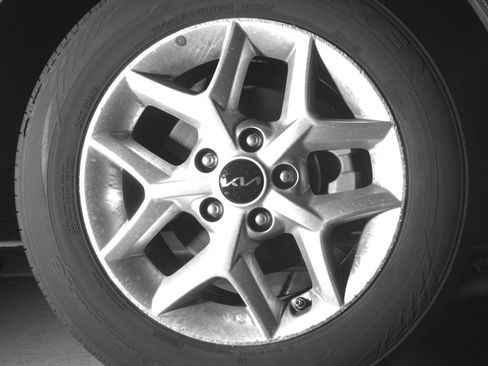 Used 2025 Kia Soul LX w/ LX Technology Package FWD image 13