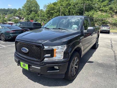 Used 2019 Ford F150 XL w/ Equipment Group 101A Mid AWD/4WD image 4