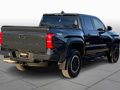 Used 2024 Toyota Tacoma TRD Off-Road image 12