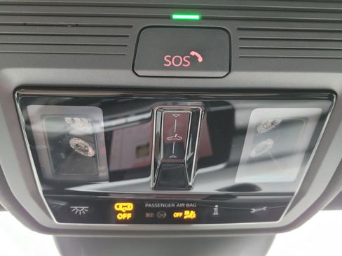 Used 2022 Volkswagen GTI Autobahn image 30