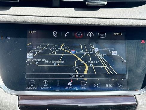 Used 2018 Cadillac XT5 Luxury w/ Driver Awareness Package AWD/4WD image 14